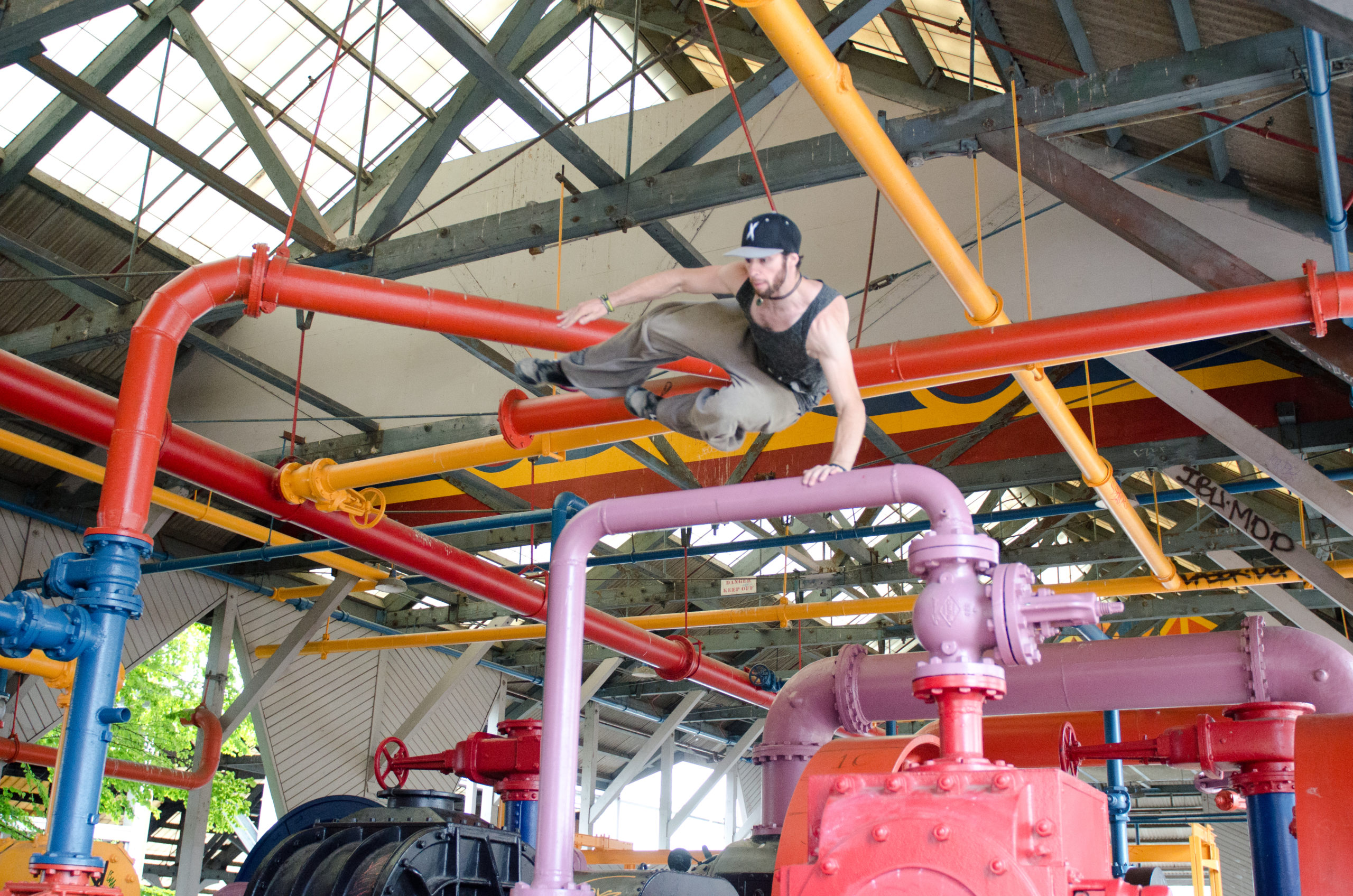 Parkour athlete Yoann Leroux in flow in Gasworks Park in Seattle. © Karen Johanson